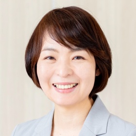 山野　文美子